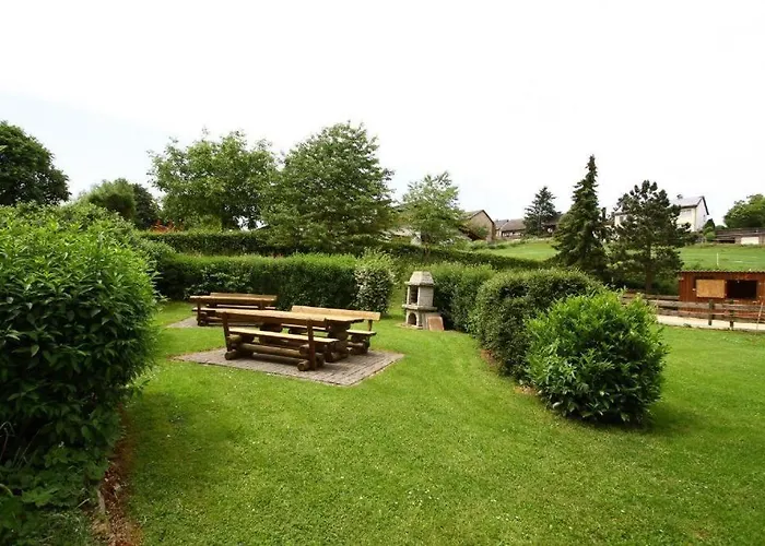 Appartement-hollenstein-mit-dachstudio-auf-2-etagen شقة *